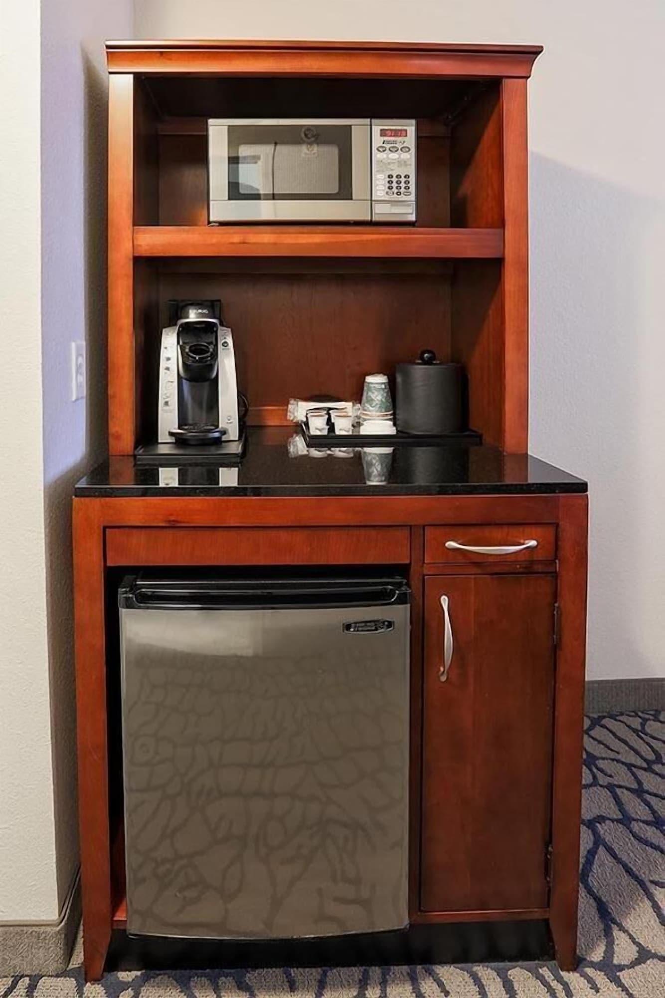 Hilton Garden Inn Addison Luaran gambar