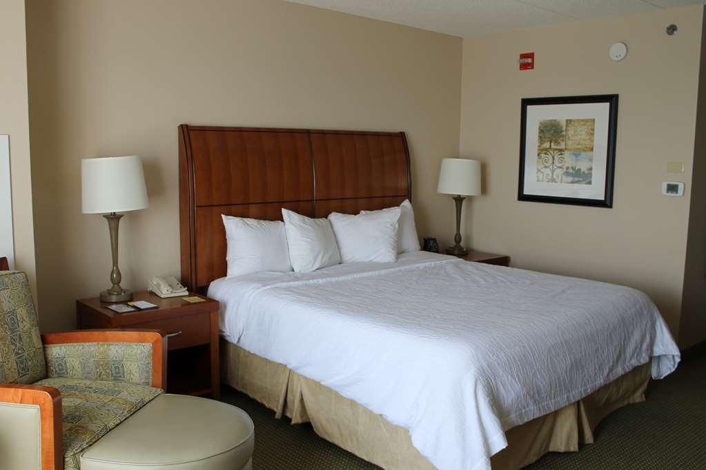 Hilton Garden Inn Addison Bilik gambar