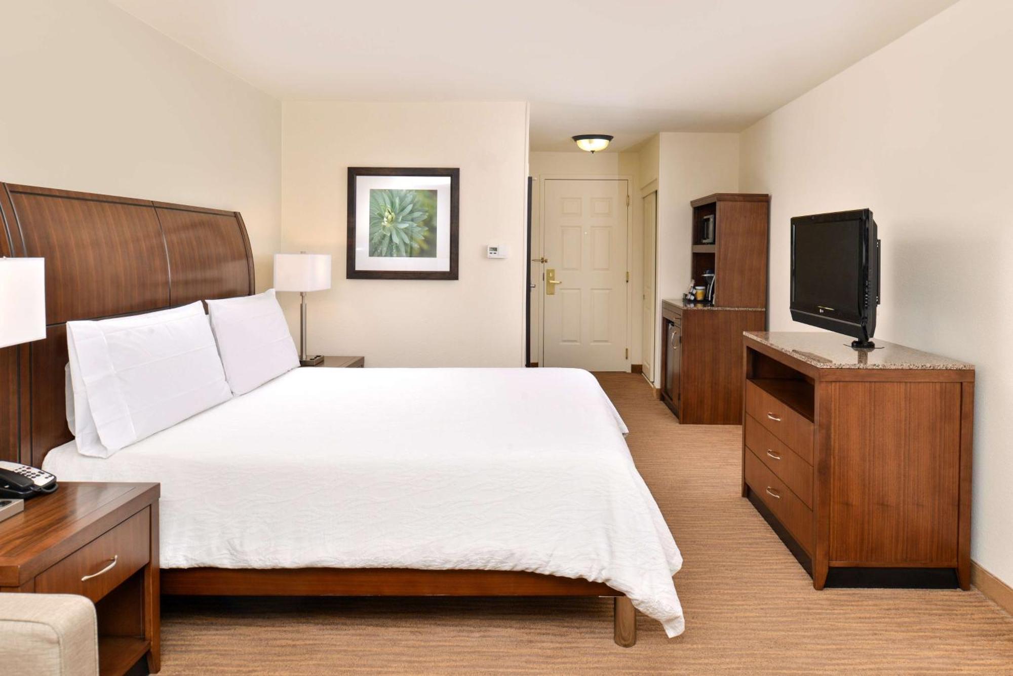Hilton Garden Inn Addison Luaran gambar