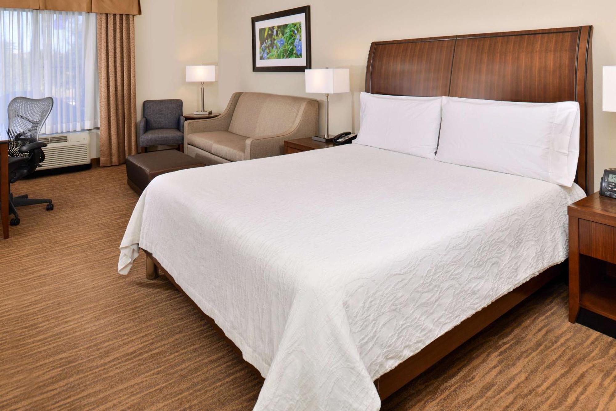 Hilton Garden Inn Addison Luaran gambar